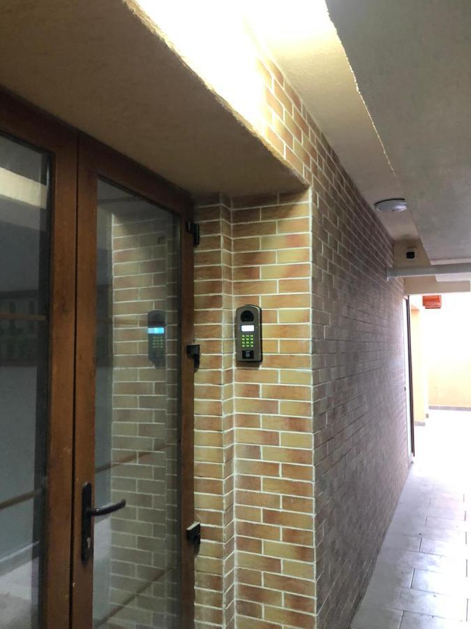 Vip Apartment-Brilliant Apartments Constanta Bagian luar foto